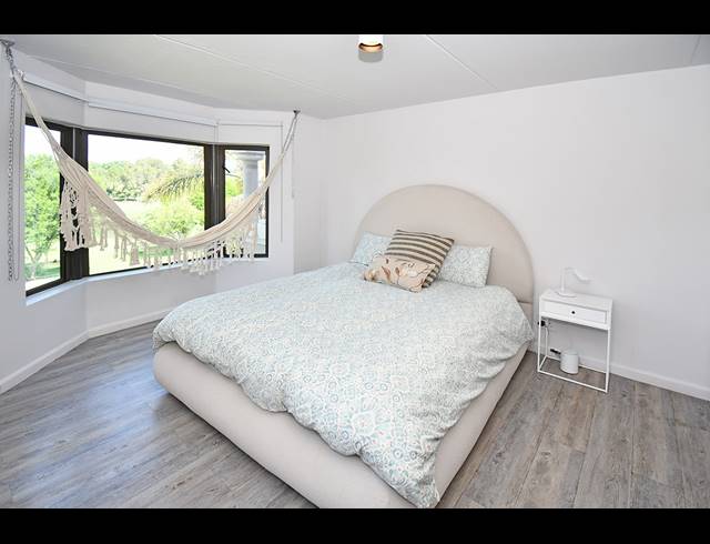 3 BEDROOM SECTIONAL TITLE FOR SALE IN SANDRINGHAM